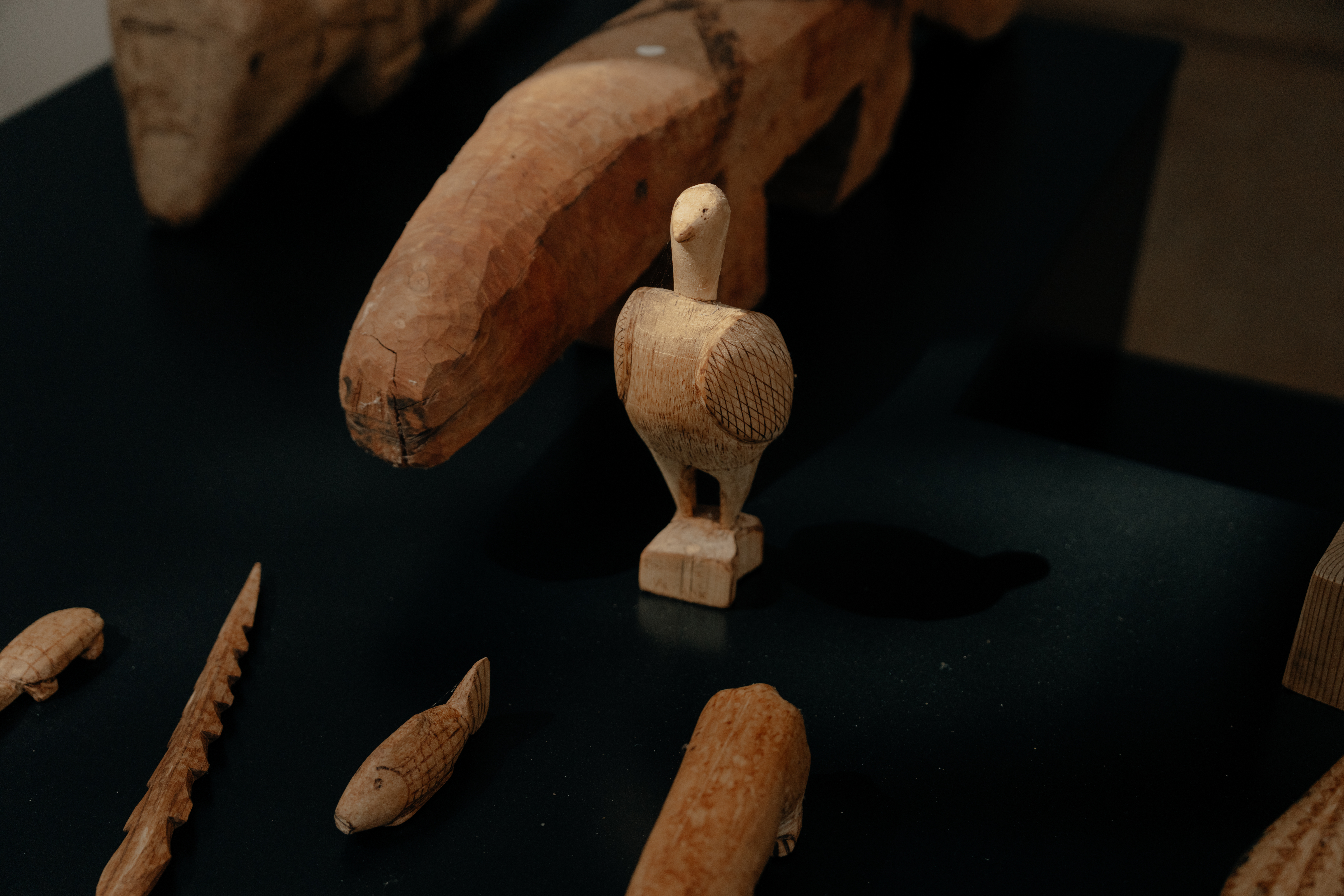Figuras talladas en madera
