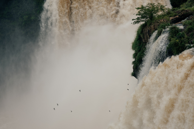 El abismo del agua y aire en movimiento