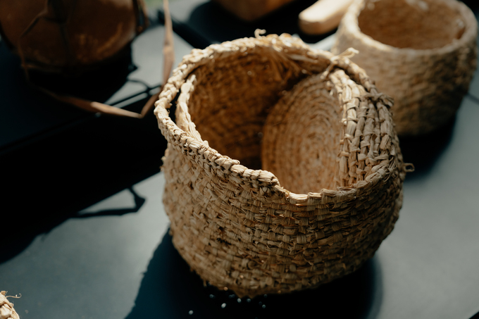 Cesta artesanal hecha a mano