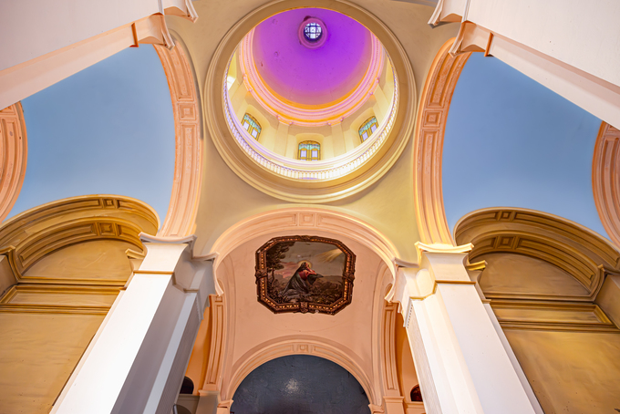 Cúpula desde el interior del  Panteón de los Héroes