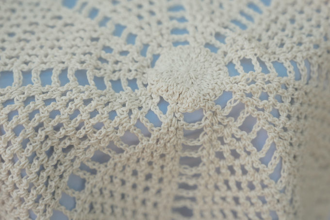Detalle de tejido artesanal en crochet